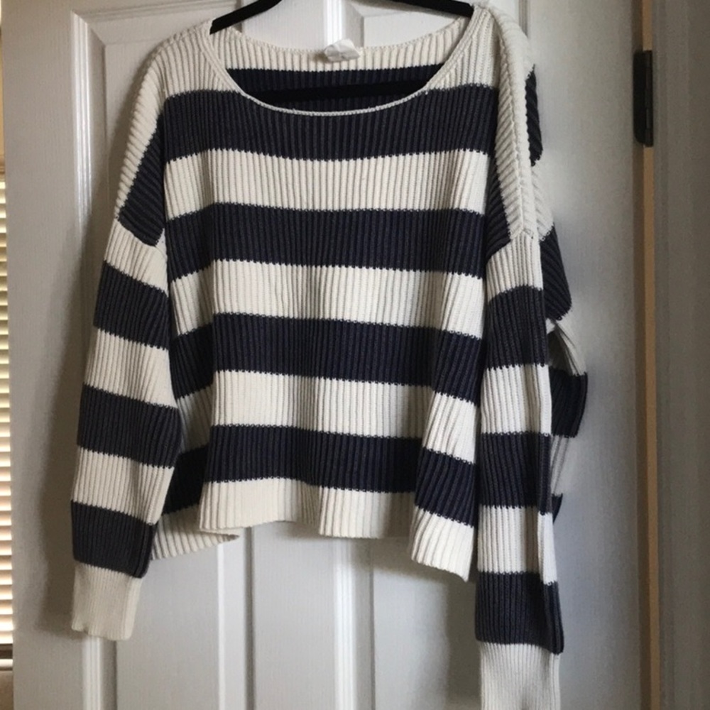 Vici Modern Crop Sweater